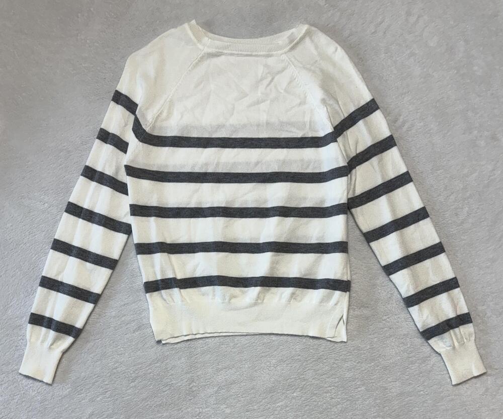 Emery Rose Sweater Womens Small White Gray Striped Knit Crewneck Pullover